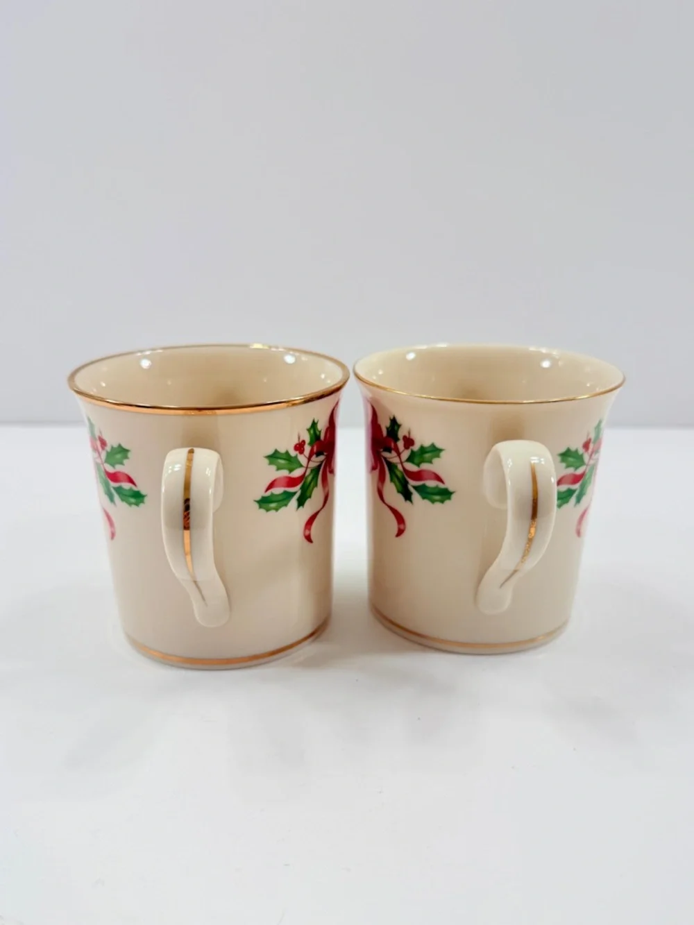 Lenox Mug Holiday Gold Porcelain Red Ribbon 24K‎ Gold Trim Discontinued Set of 2